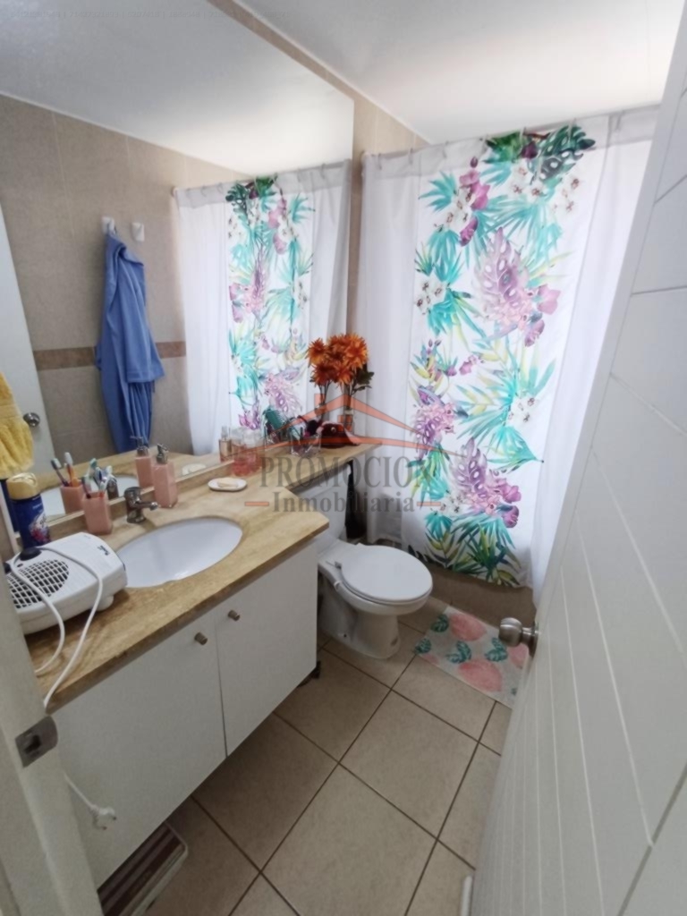 Casa Aislada con Departamento Independiente en Lomas de Lo Aguirre – 112 mt2