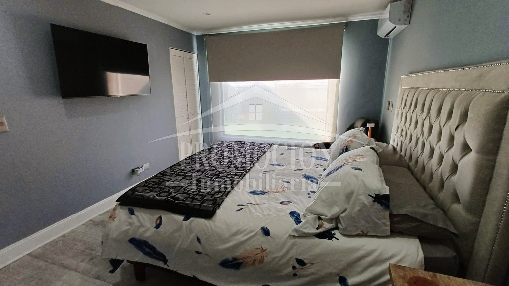 Casa con Piscina y Gran Terreno en Lomas de Lo Aguirre – 155 mt2