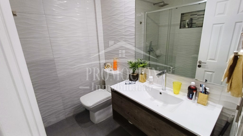 Casa con Piscina y Gran Terreno en Lomas de Lo Aguirre – 155 mt2