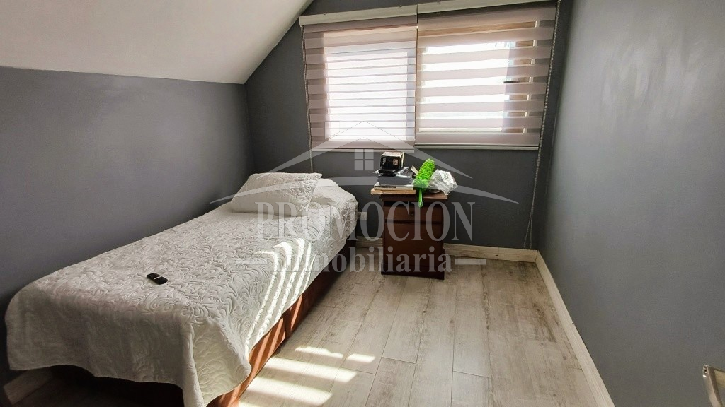 Casa con Piscina y Gran Terreno en Lomas de Lo Aguirre – 155 mt2