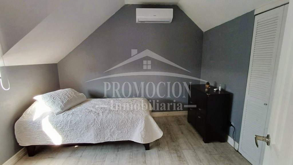 Casa con Piscina y Gran Terreno en Lomas de Lo Aguirre – 155 mt2