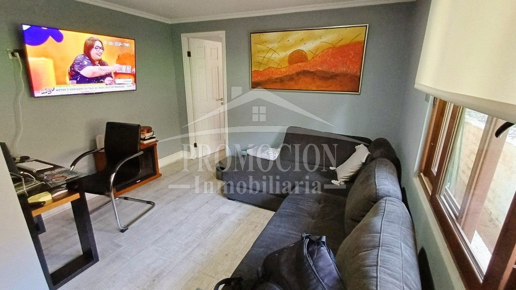 Casa con Piscina y Gran Terreno en Lomas de Lo Aguirre – 155 mt2