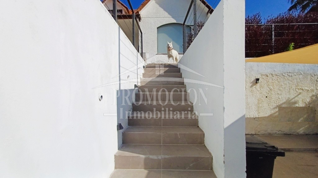 Casa con Piscina y Gran Terreno en Lomas de Lo Aguirre – 155 mt2