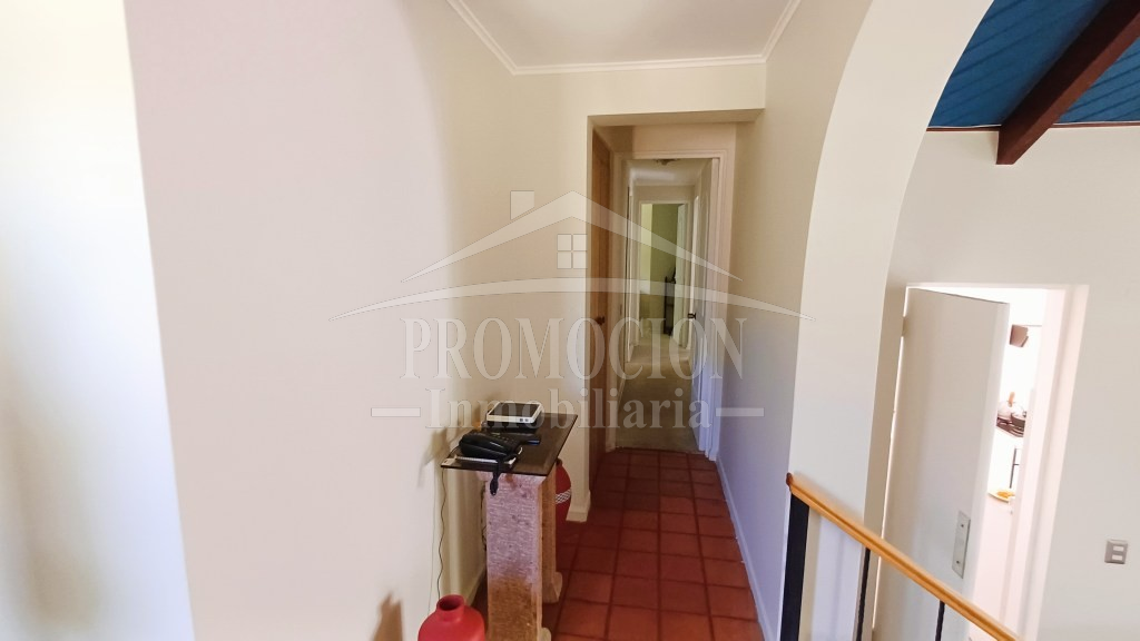 Casa en Calle Belén, Lomas de Lo Aguirre – 4D + 3B