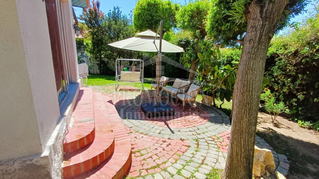 Casa en Calle Belén, Lomas de Lo Aguirre – 4D + 3B
