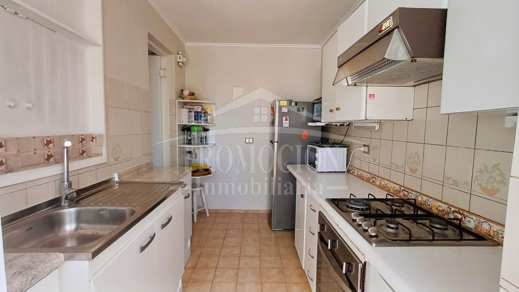 Casa en Calle Belén, Lomas de Lo Aguirre – 4D + 3B