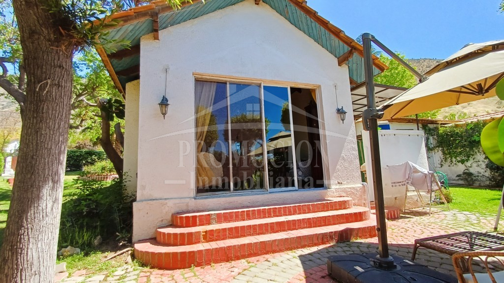 Casa en Calle Belén, Lomas de Lo Aguirre – 4D + 3B