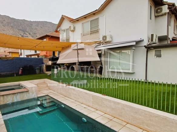 Casa con Piscina y Mansarda en Alto Mirador, Ciudad de los Valles