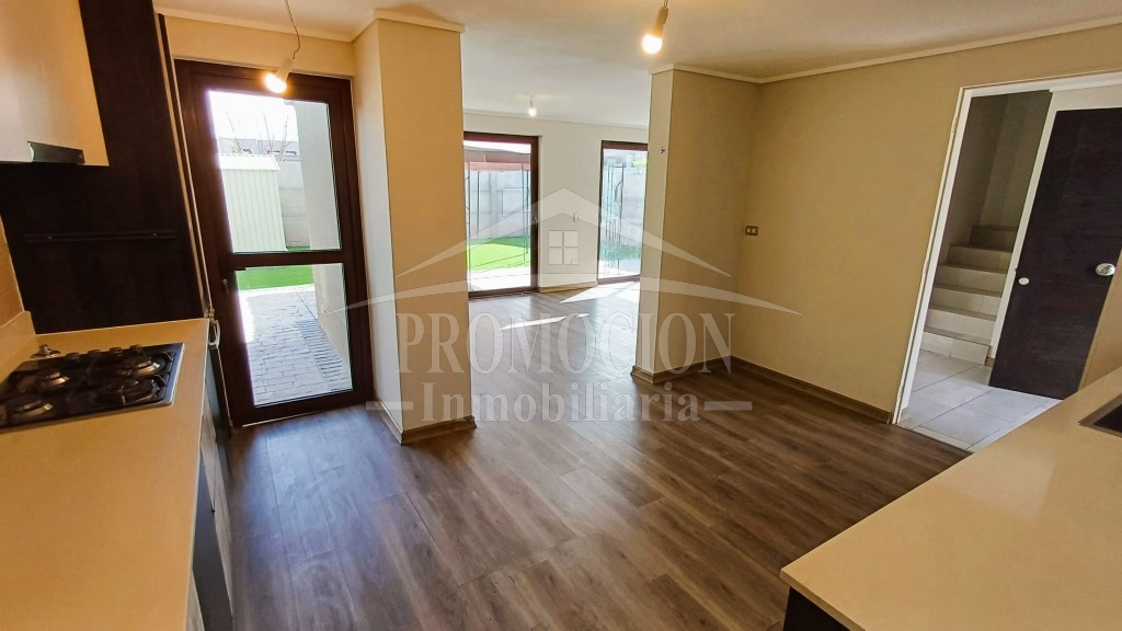 Casa Mediterránea en Sector Izarra, Ciudad de los Valles – 3D + 3B