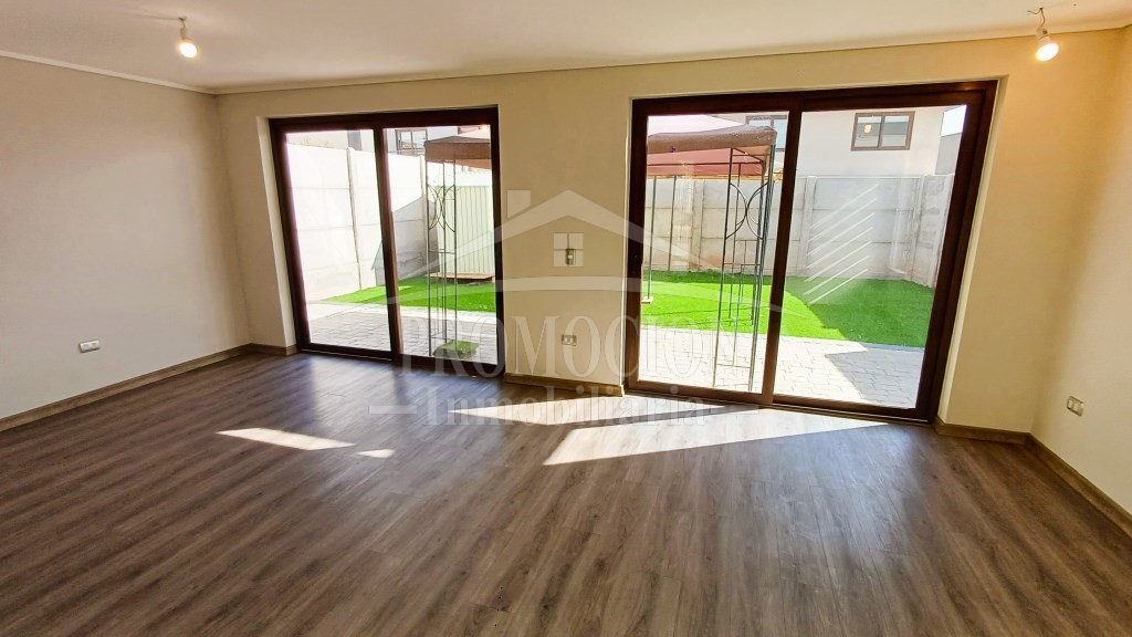 Casa Mediterránea en Sector Izarra, Ciudad de los Valles – 3D + 3B