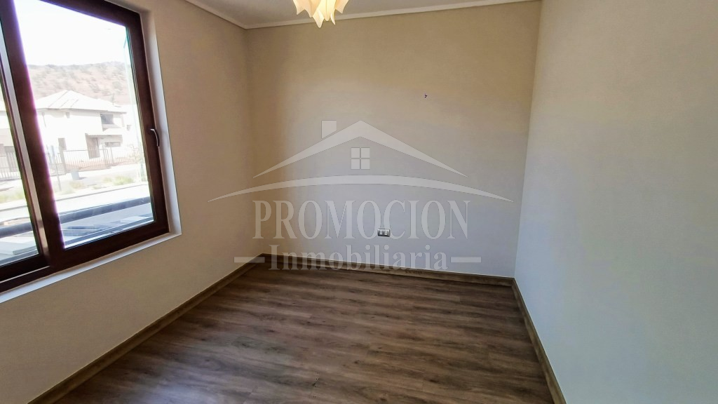 Casa Mediterránea en Sector Izarra, Ciudad de los Valles – 3D + 3B