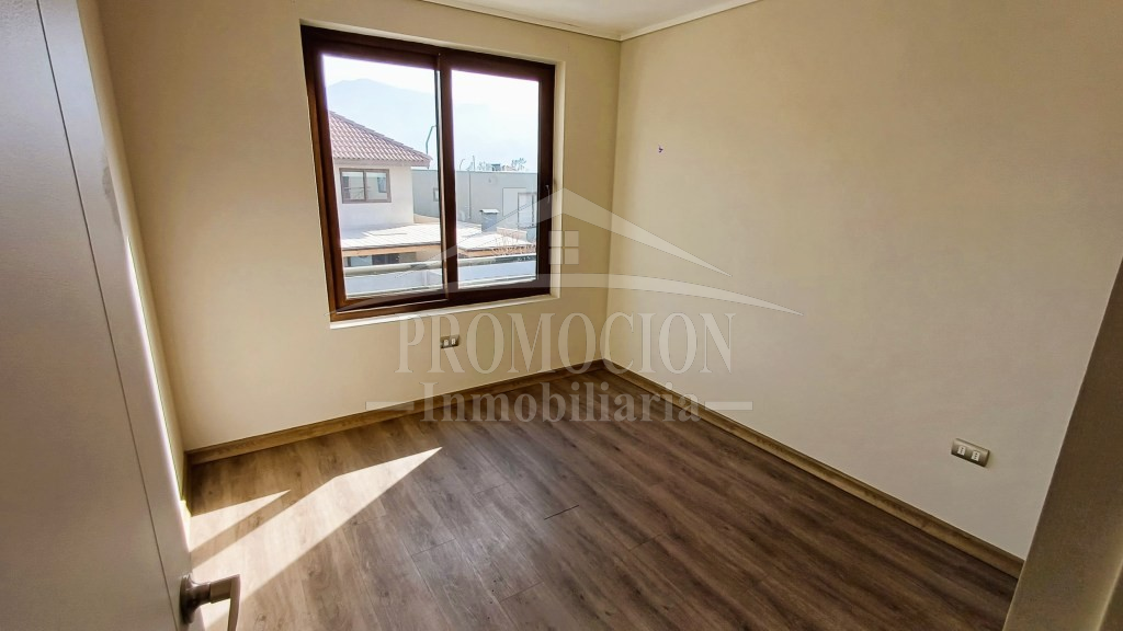 Casa Mediterránea en Sector Izarra, Ciudad de los Valles – 3D + 3B