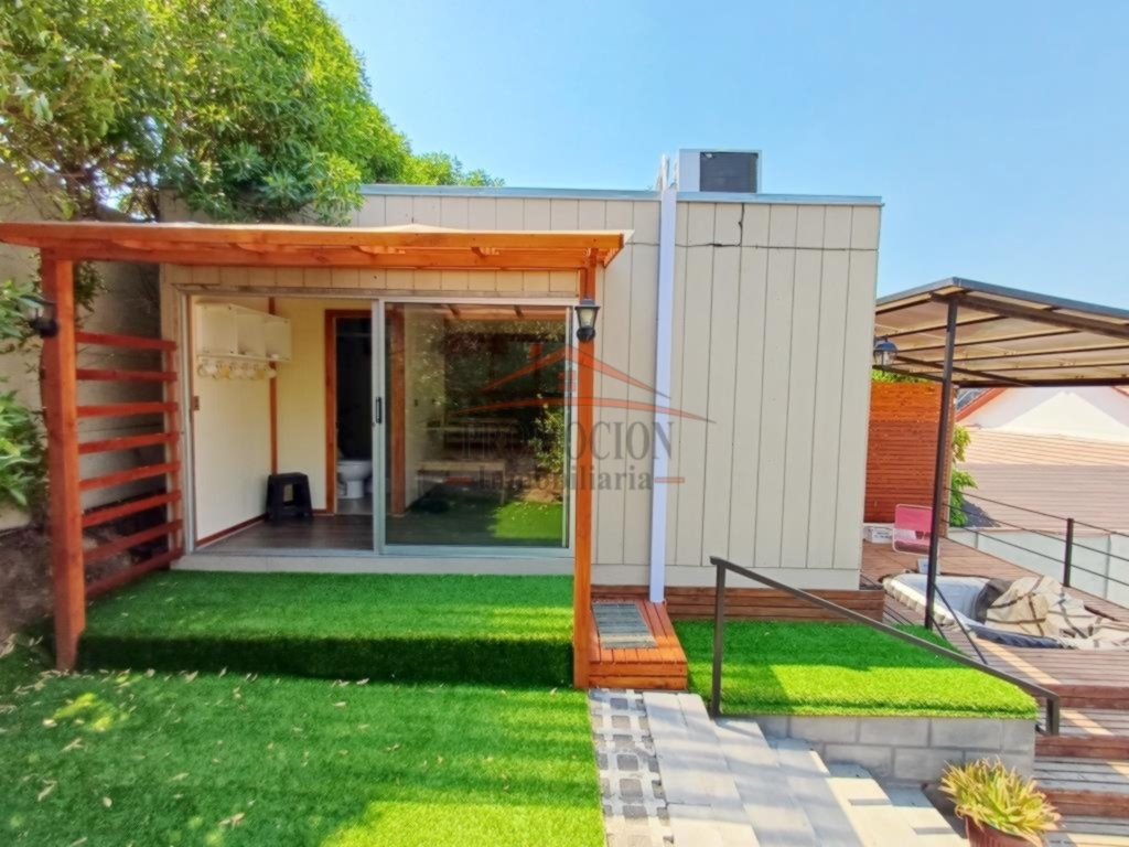 Casa Aislada con Departamento Independiente en Lomas de Lo Aguirre – 112 mt2